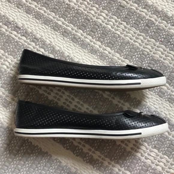 Marc by Marc Jacobs Cat Flat Shoes size 8 - Picture 5 of 6